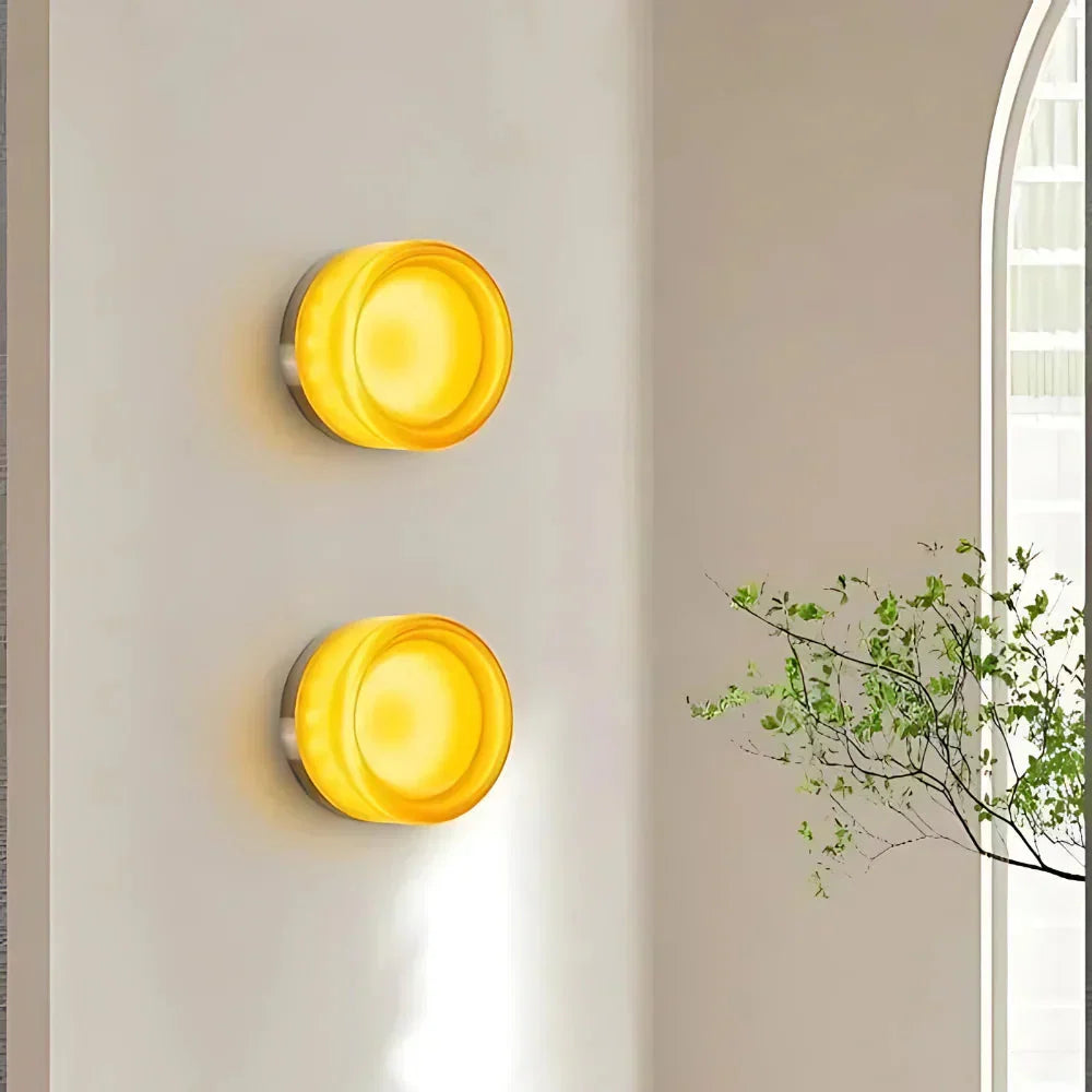 Applique LED nordica in acrilico con incavo, in ambra, grigio o bianco