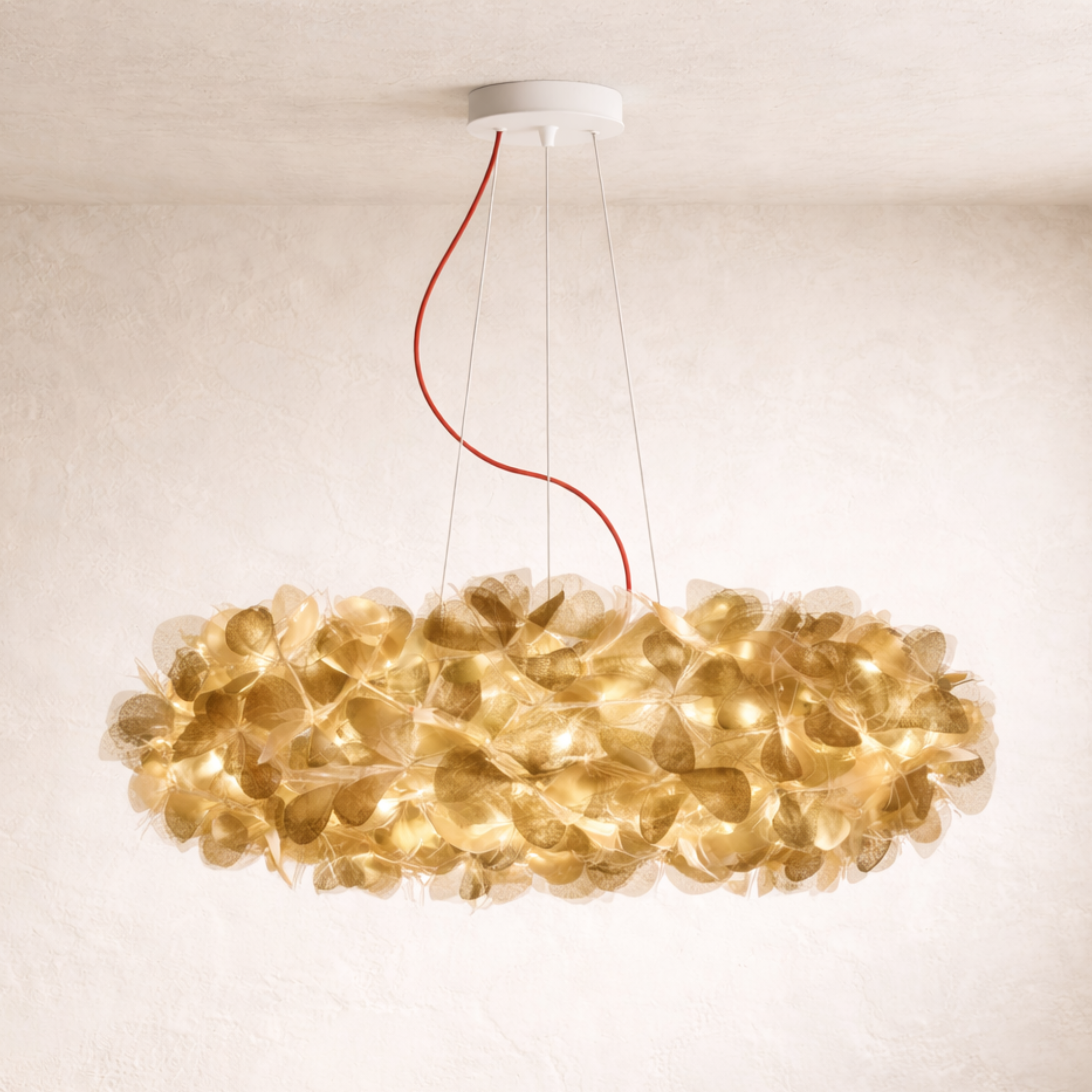Lampada a sospensione a grappolo con petali di fiore, bianco o oro
