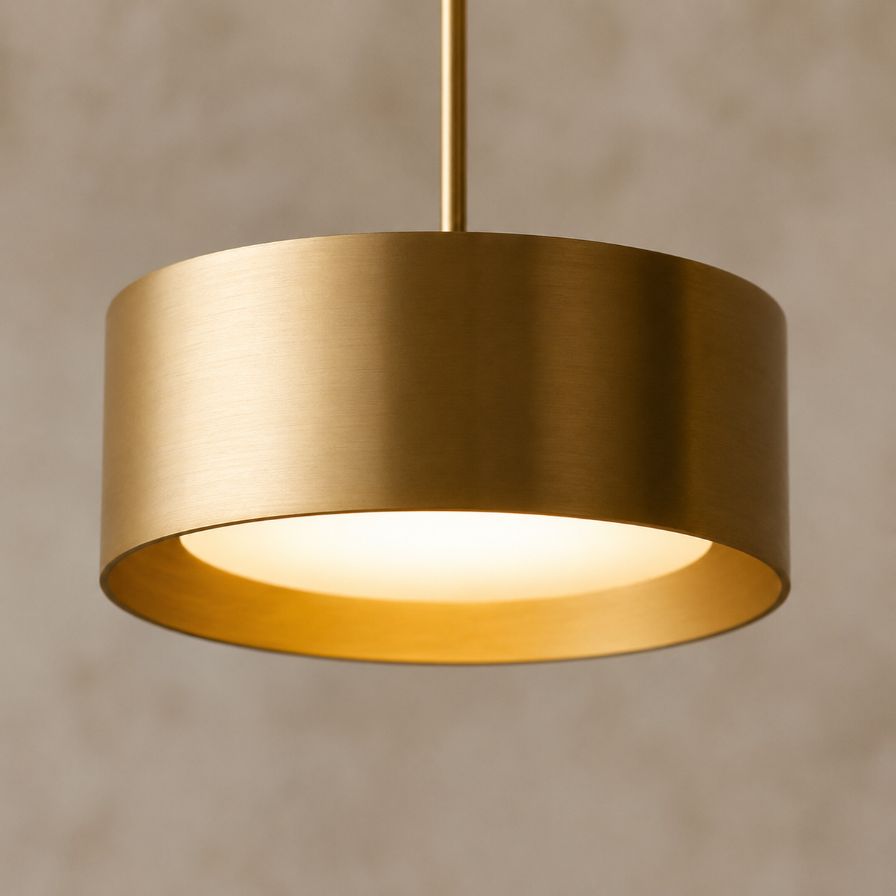 Lampada a sospensione LED a cupola in ferro, minimalista e compatta per isola cucina