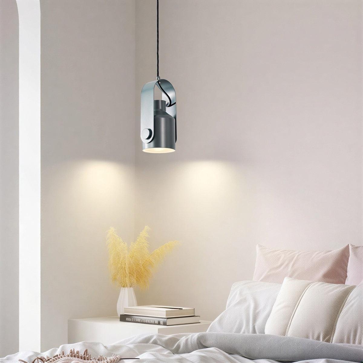 Lampada a sospensione per isola cucina con faretto e snodo orientabile