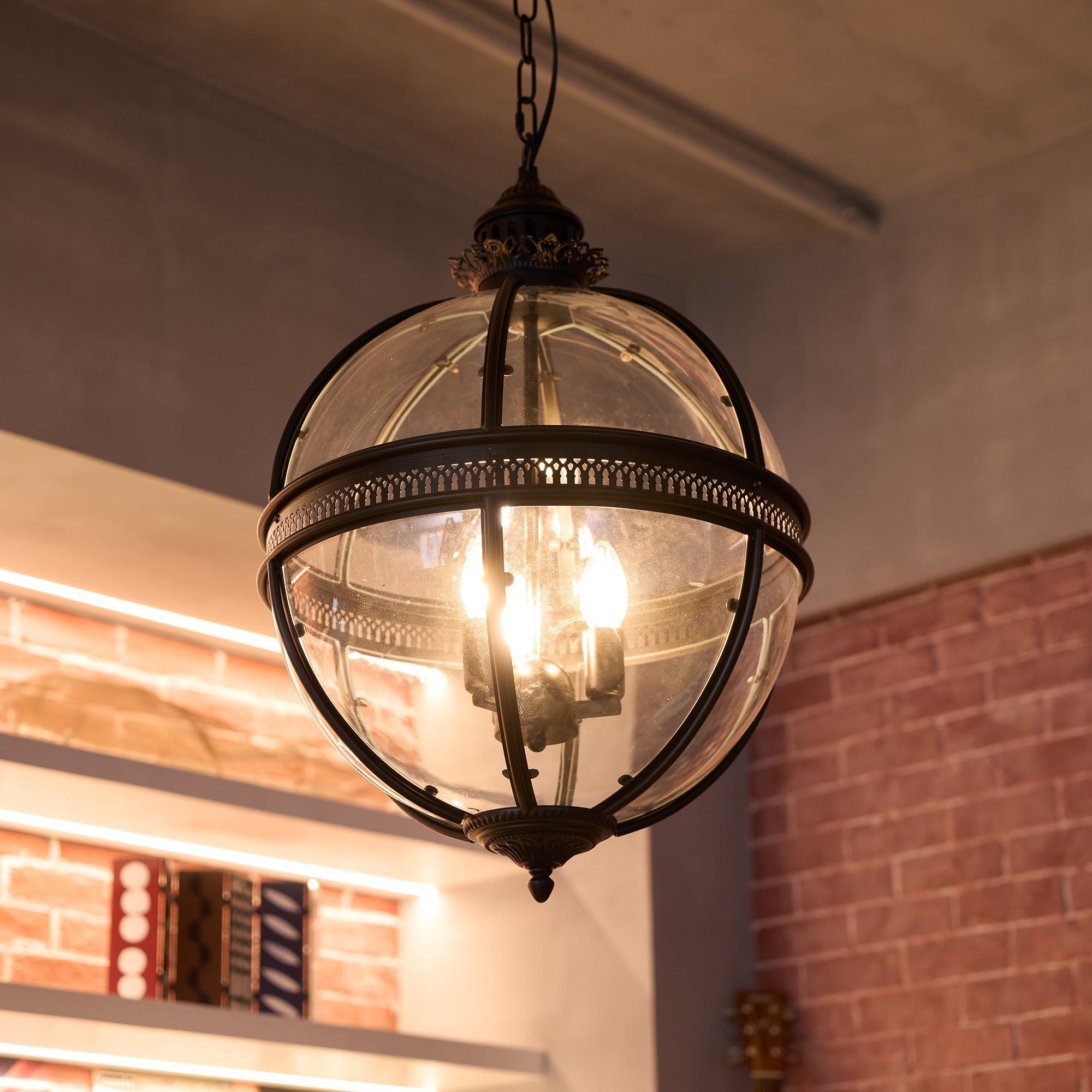 Lampada a sospensione vintage a globo in vetro con struttura in metallo rame o nero