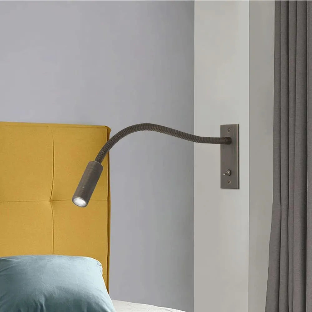 Lampada da parete da lettura LED regolabile in bronzo con braccio a collo di cigno