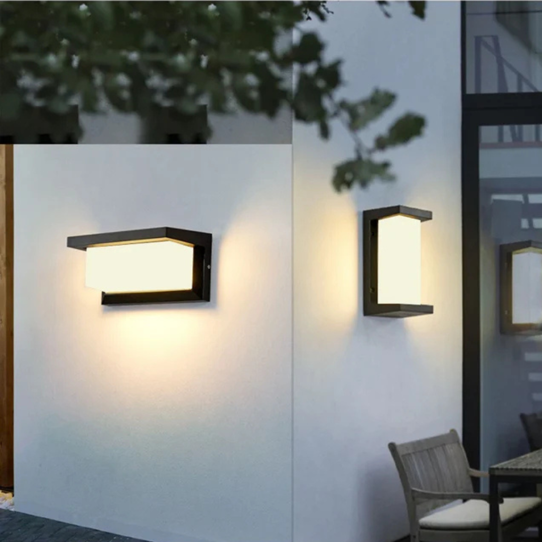 Lampada da parete per esterni LED grigia con sensore di movimento IP65 per giardino e portico