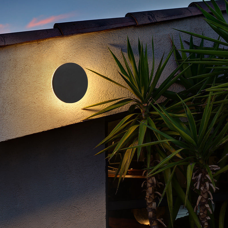 Lampada da parete per esterni LED minimalista tonda e quadrata nera e bianca