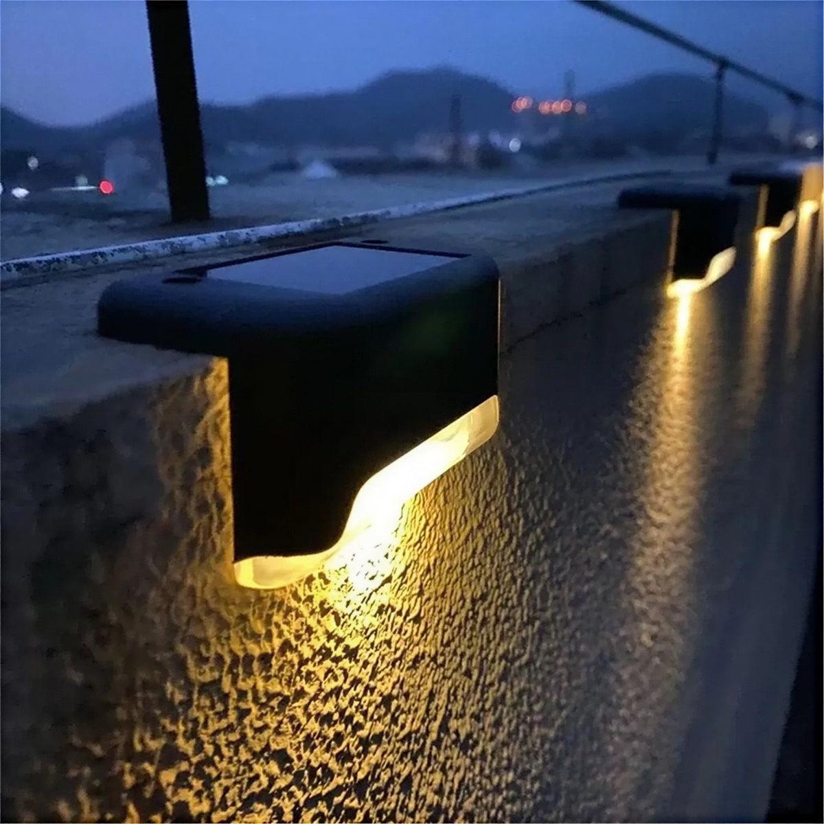 Lampada da parete per esterni solare senza fili con accensione automatica