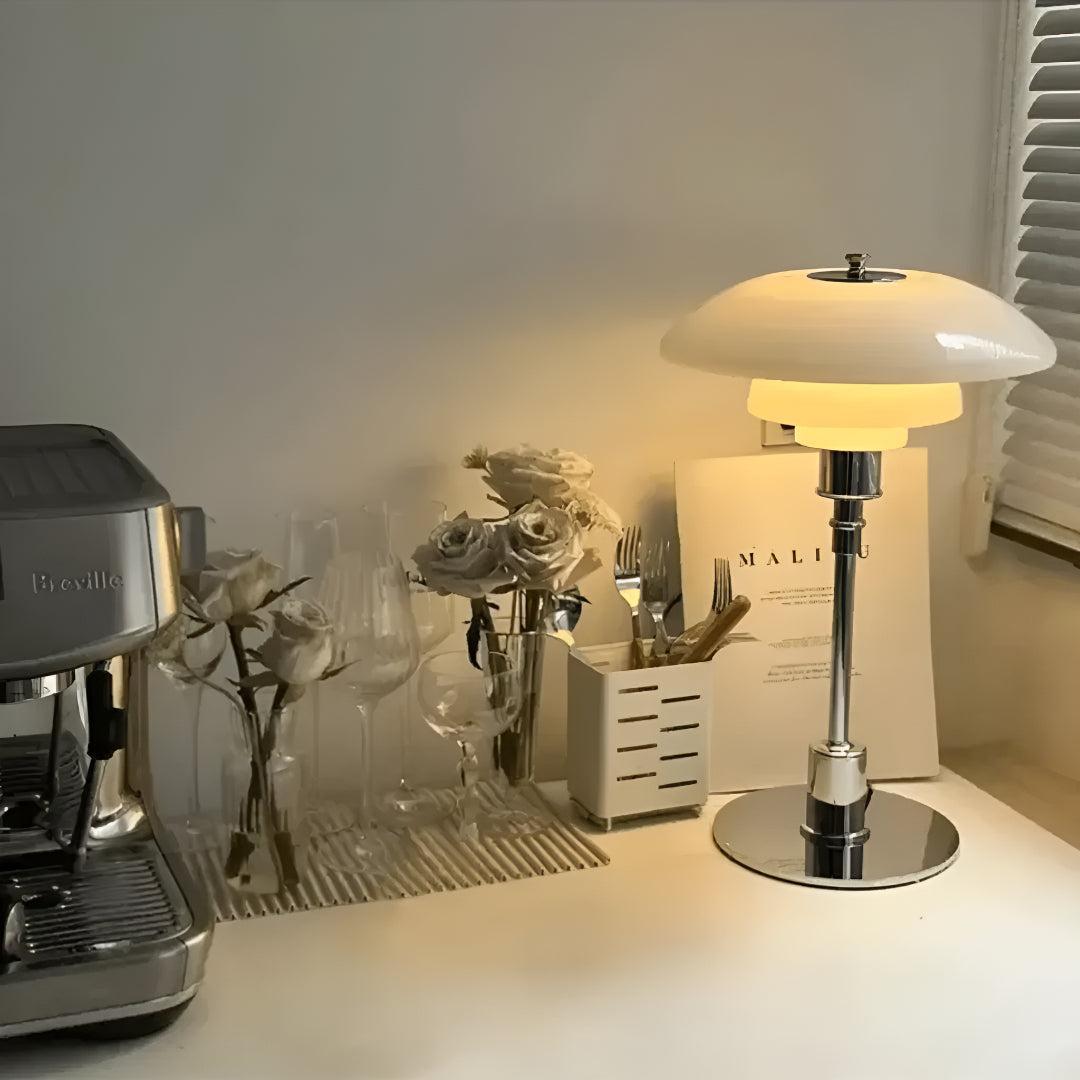 Lampada da tavolo a fungo in vetro ambra
