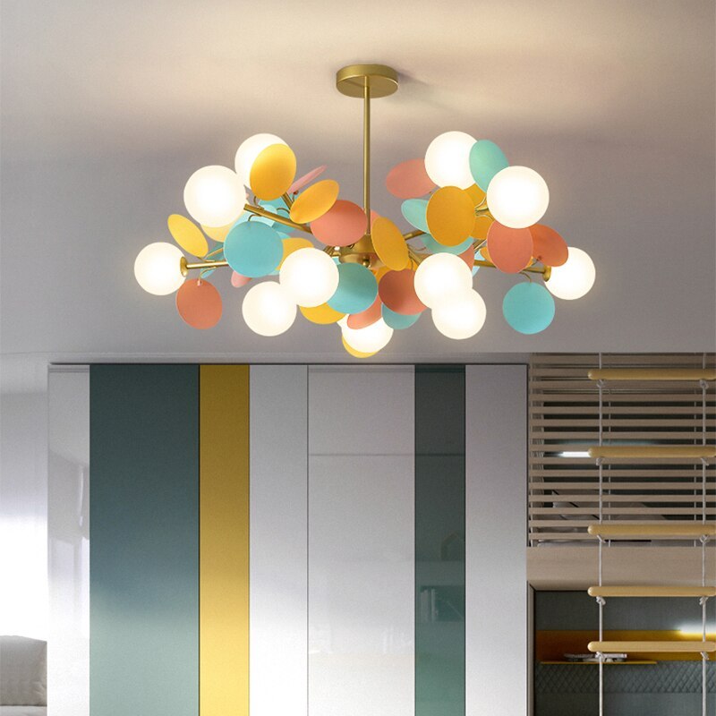 Lampadario a rami con globi in vetro e dischi multicolore, stile botanico per soggiorno