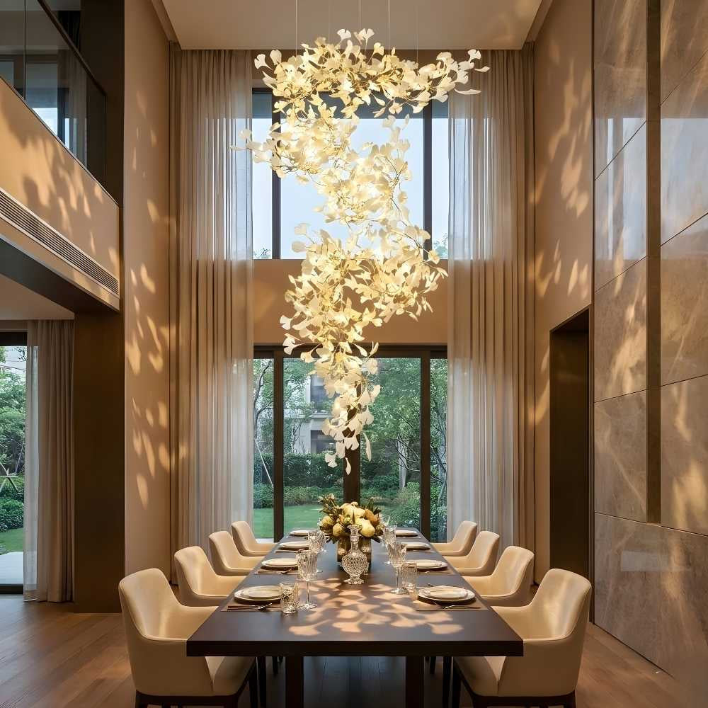 Lampadario Calla per scale in ceramica bianca e rame color oro