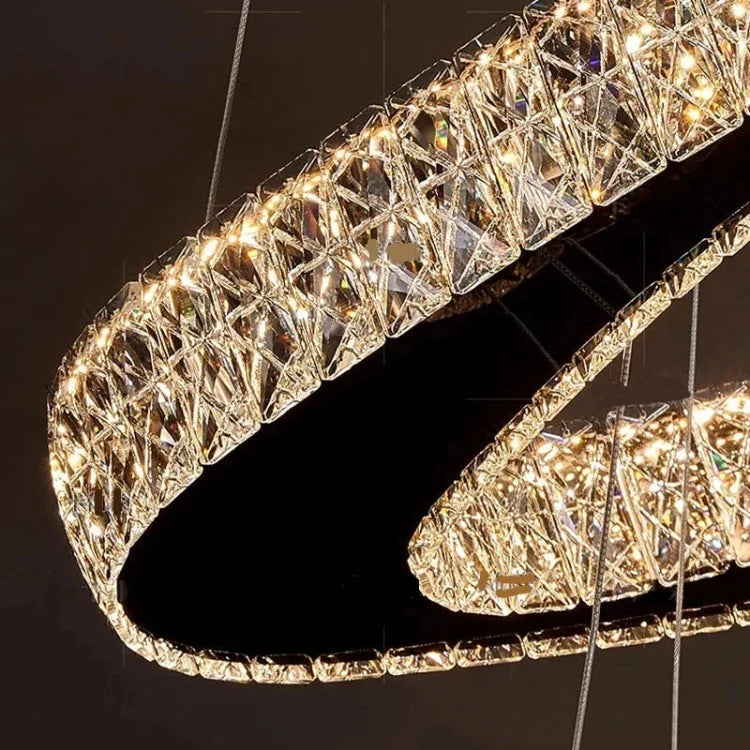 Lampadario LED a spirale con anelli in cristallo per soffitti alti
