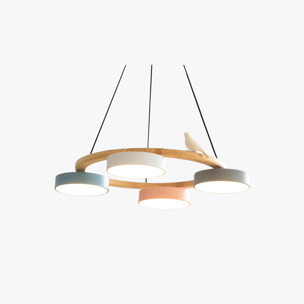 Lampadario LED nordico con anello in legno, paralumi cilindrici multicolore e decoro a uccellino