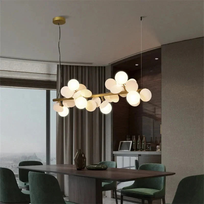 Lampadario lineare Eli con globi in vetro per sala da pranzo