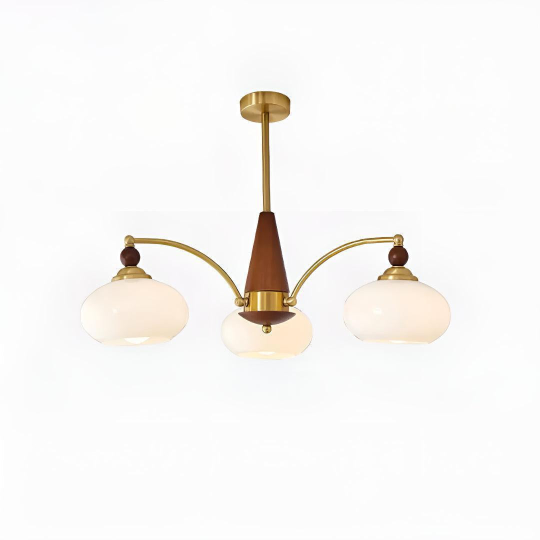 Lampadario mid century in ottone con paralumi in vetro per sala da pranzo