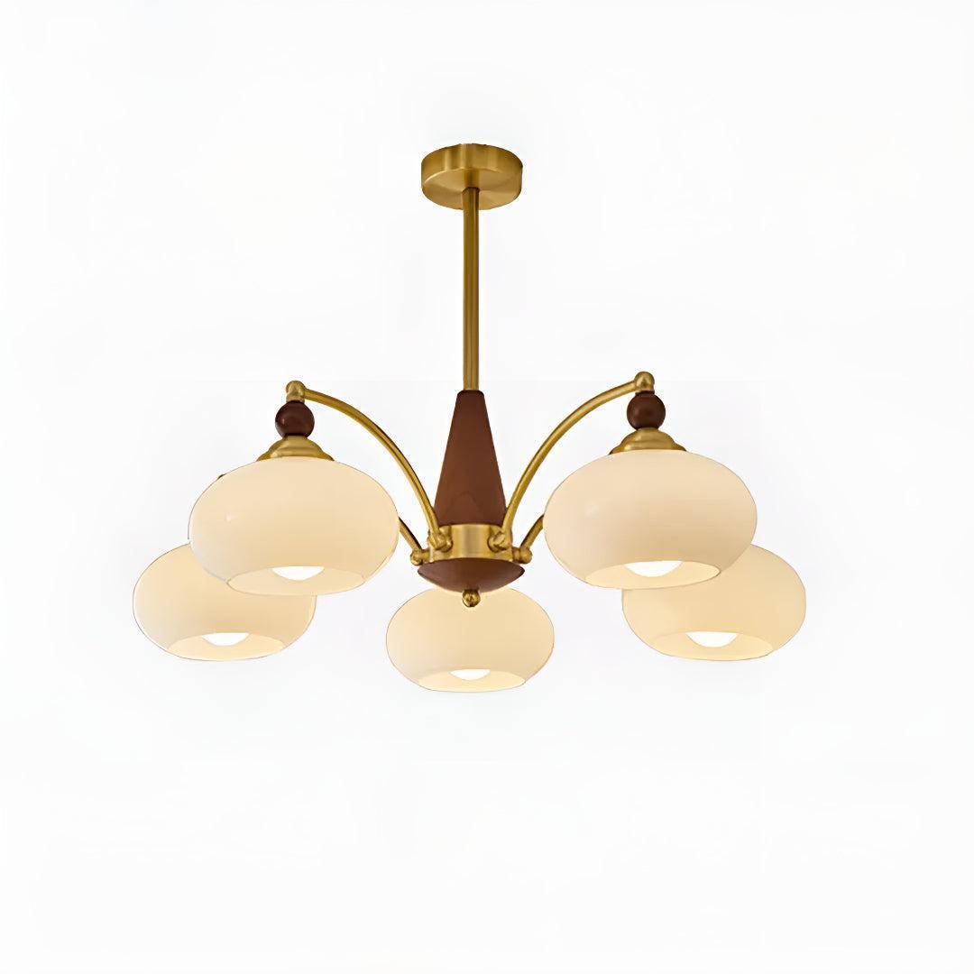 Lampadario mid century in ottone con paralumi in vetro per sala da pranzo