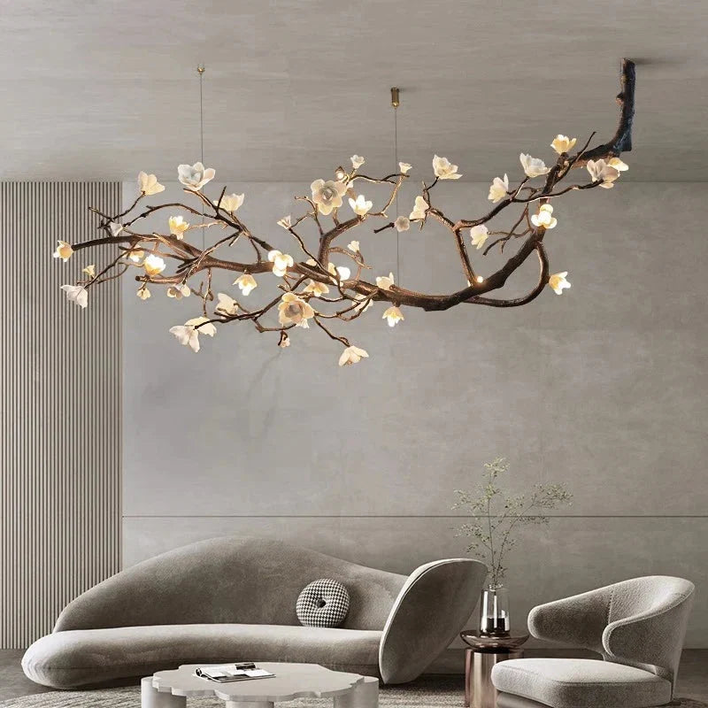 Lampadario rustico Minas a rami d'albero in rame nero con fiori in ceramica