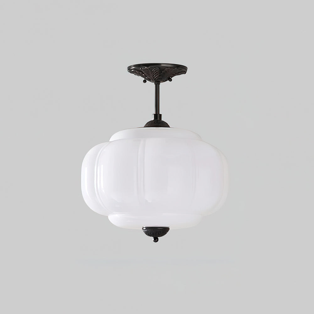 Semi plafoniera in vetro verde con globo rigato e finitura oro, stile vintage