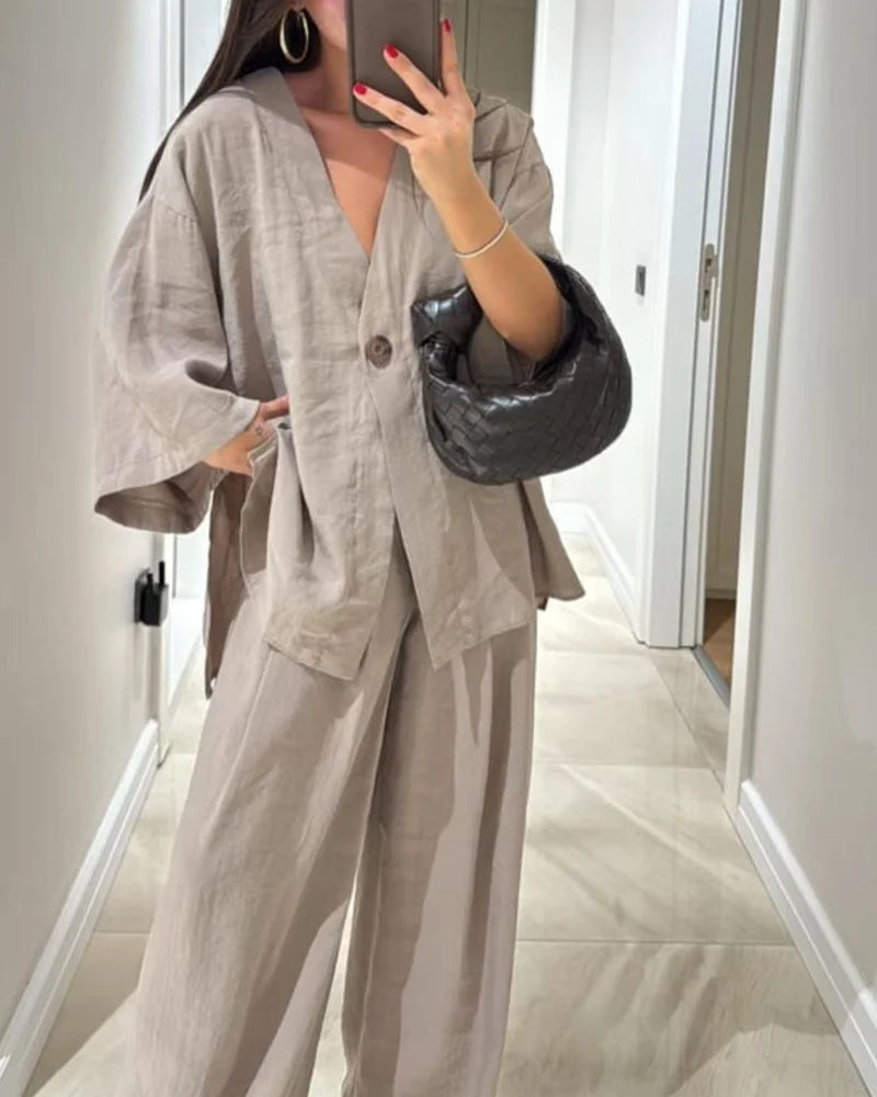 Olivia | Completo con scollo a V e gamba larga