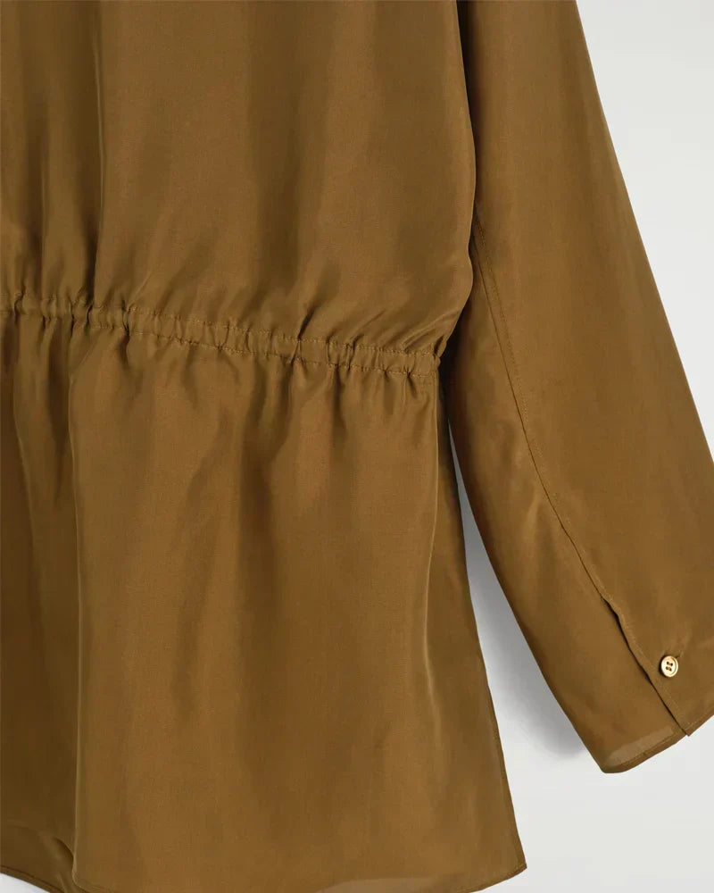 Beatrice | Completo coordinato dalla linea fluida