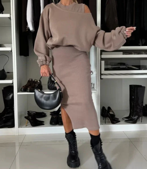 Federica | Completo con maglione e abito senza maniche