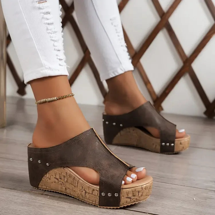 Rosalia | Sandali con cinturini e soletta sagomata