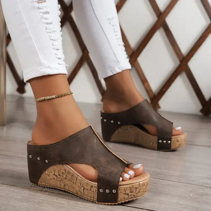 Rosalia | Sandali con cinturini e soletta sagomata