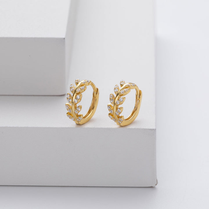 Orecchini a Cerchio a Foglia in Argento