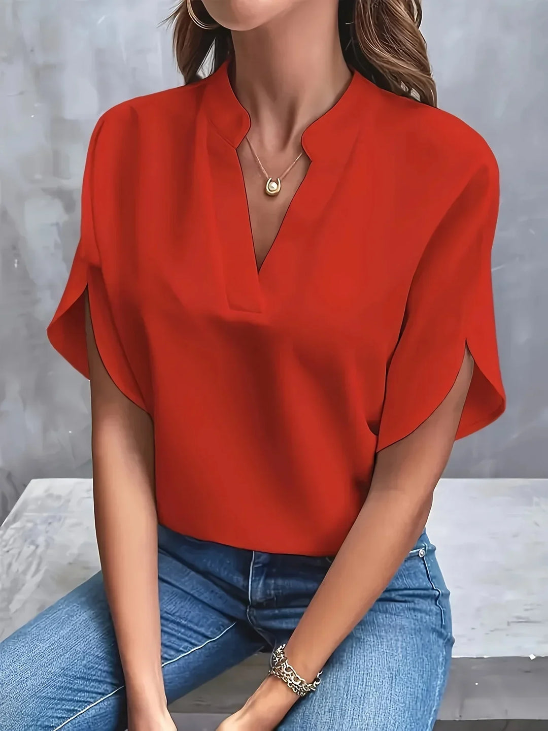 Romina | Blusa in lino con scollo a V