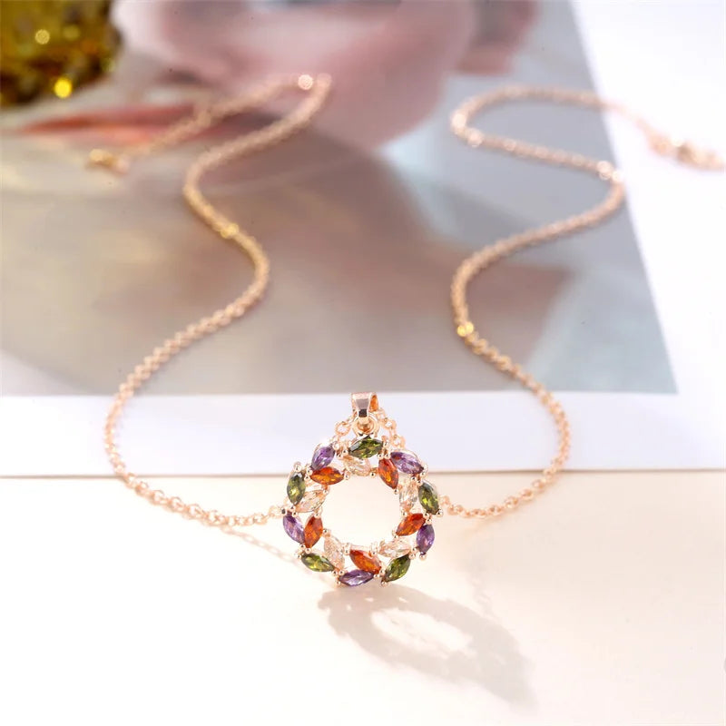 Collana con Ciondolo Arcobaleno Luminoso