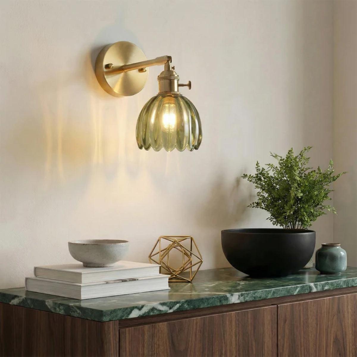 Applique decorativa retrò a forma di tulipano con luce regolabile