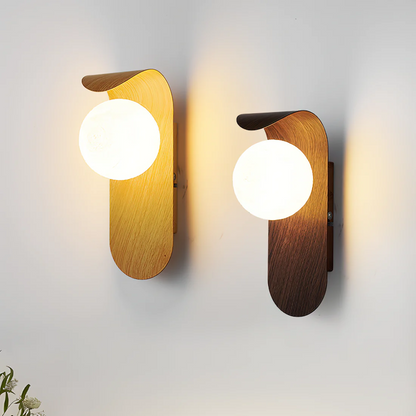 Applique japandi in legno con paralume a globo rotondo, lampada da parete LED