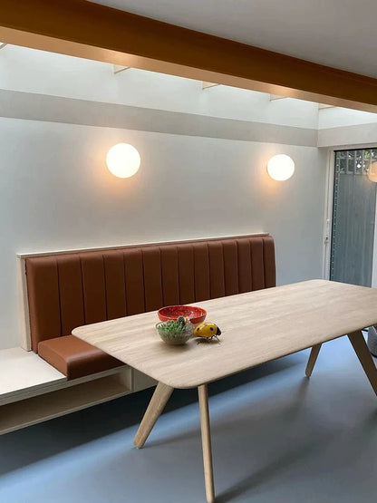 Applique LED moderna con globo in vetro satinato