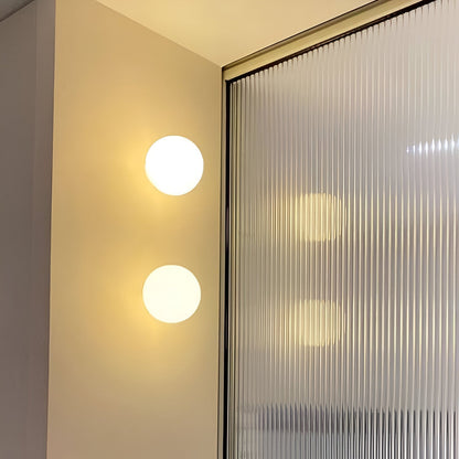 Applique minimalista in vetro tondo con LED G9