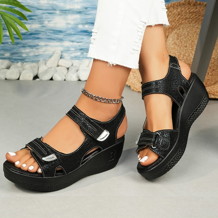 Zoe | Sandali con zeppa e cinturino