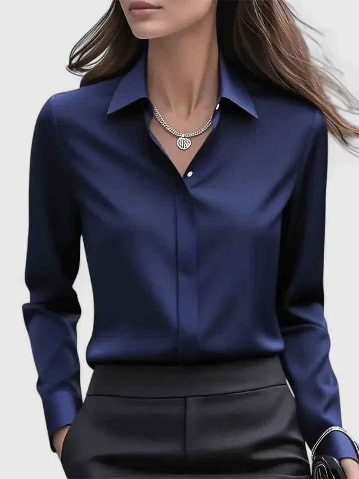 Adelaide | Blusa satinata con colletto e bottoni nascosti