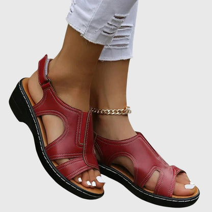 Domizia sandali donna con tagli laterali e cinturino a strappo, foto 3