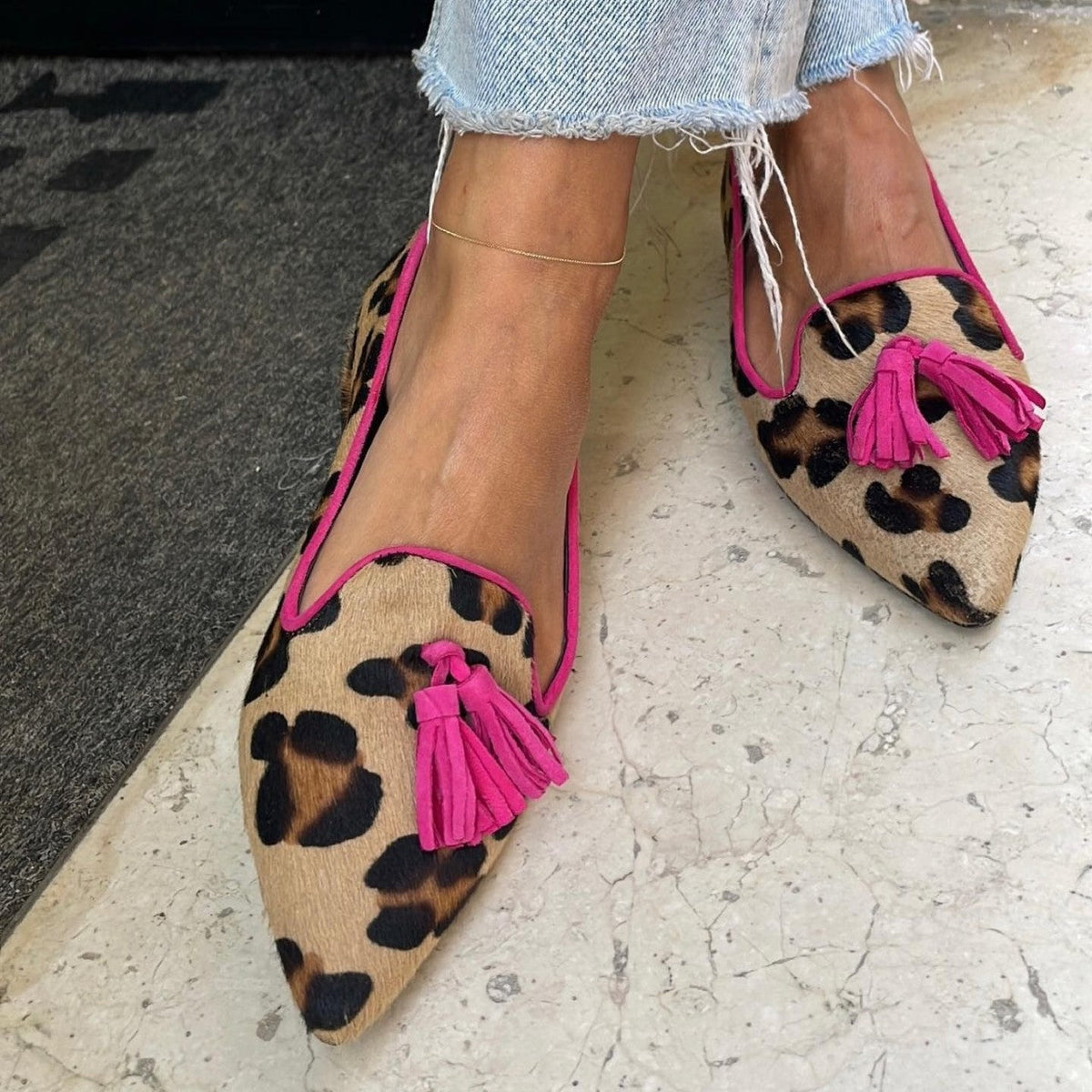 Donatella ballerine donna a punta con nappine e bordo a contrasto, foto 1