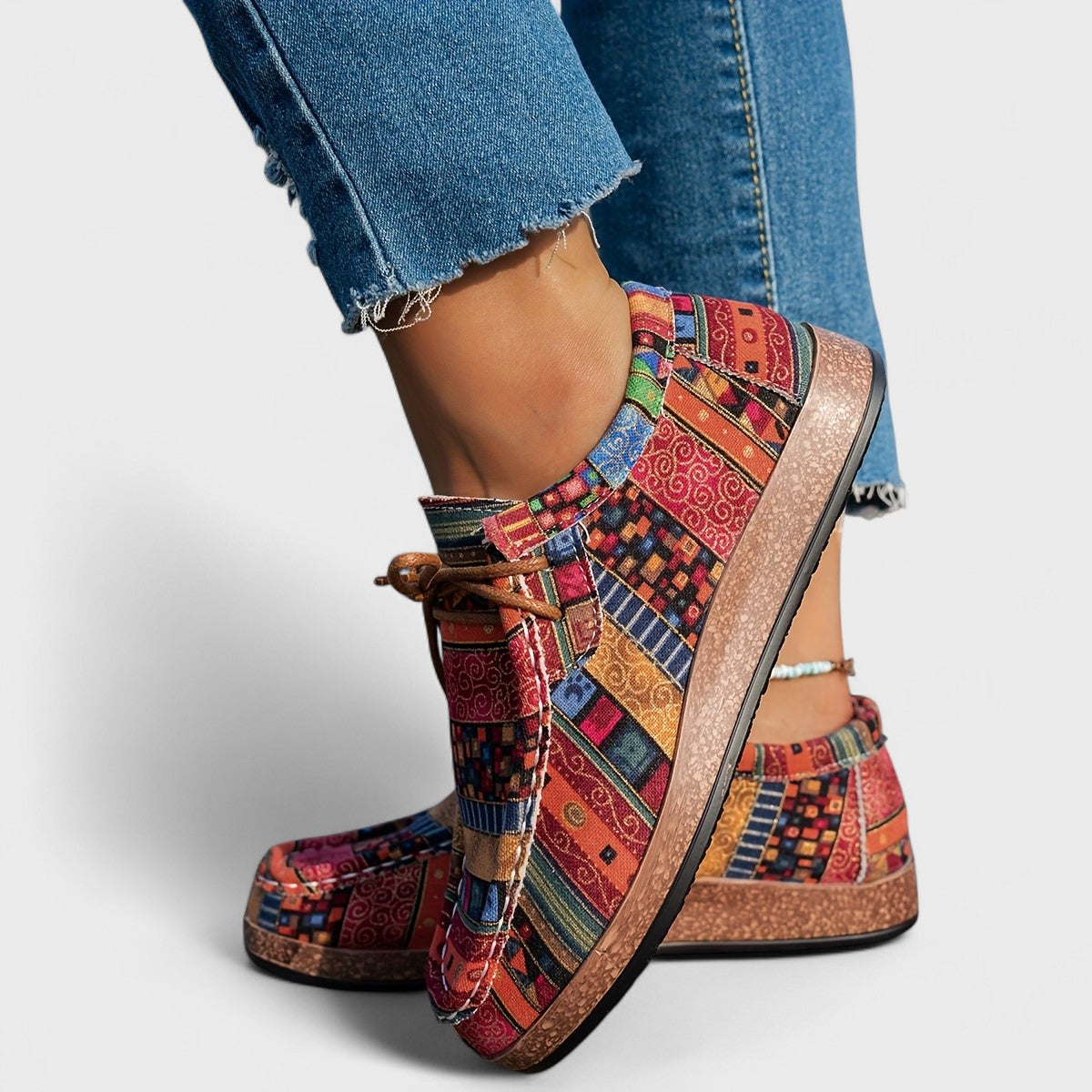 Fedora sneakers donna stringate con stampa patchwork e punta tonda, foto 2