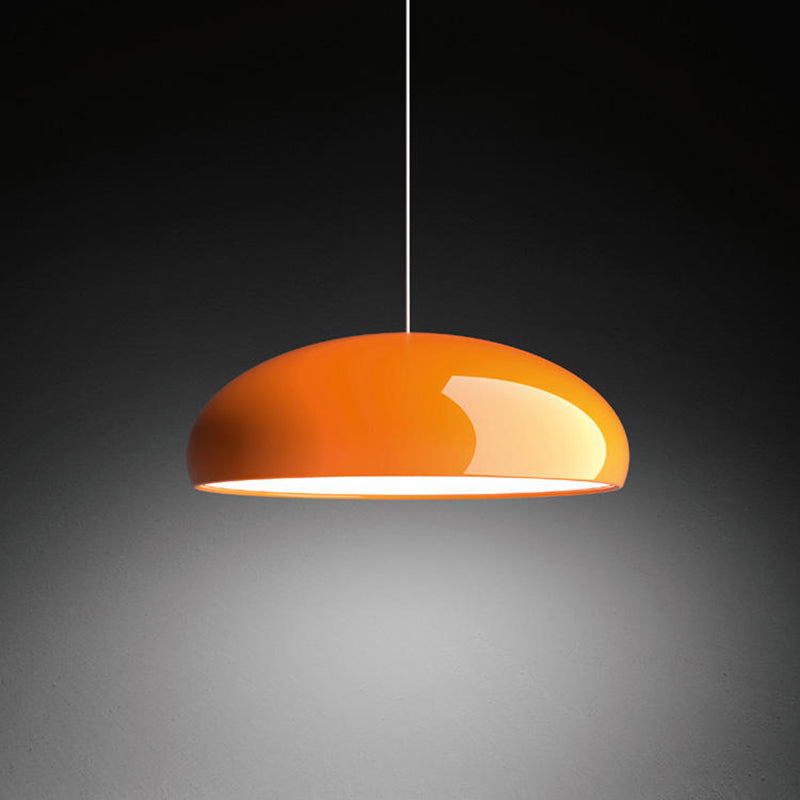 Lampada a sospensione a cupola curva in metallo, nero bianco arancione rosso vino
