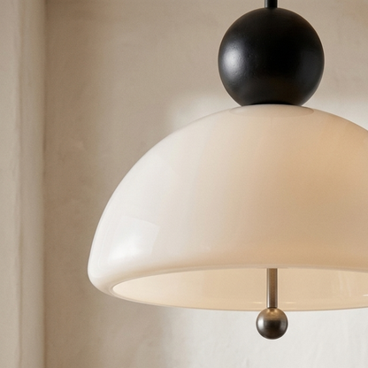 Lampada a sospensione a cupola in vetro beige con dettagli cromati