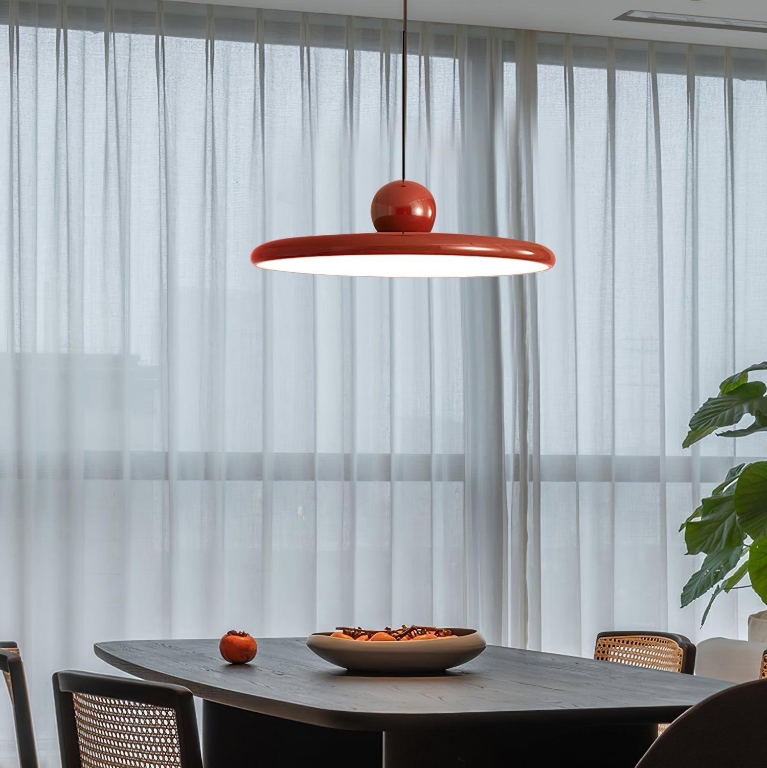 Lampada a sospensione a disco in vetro colorato stile Bauhaus
