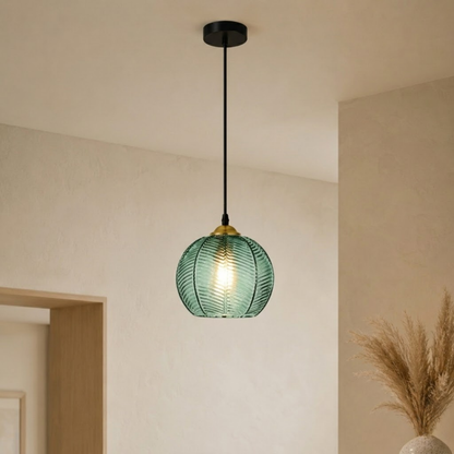 Lampada a sospensione a globo in vetro rigato colorato ambra, verde o grigio fumo