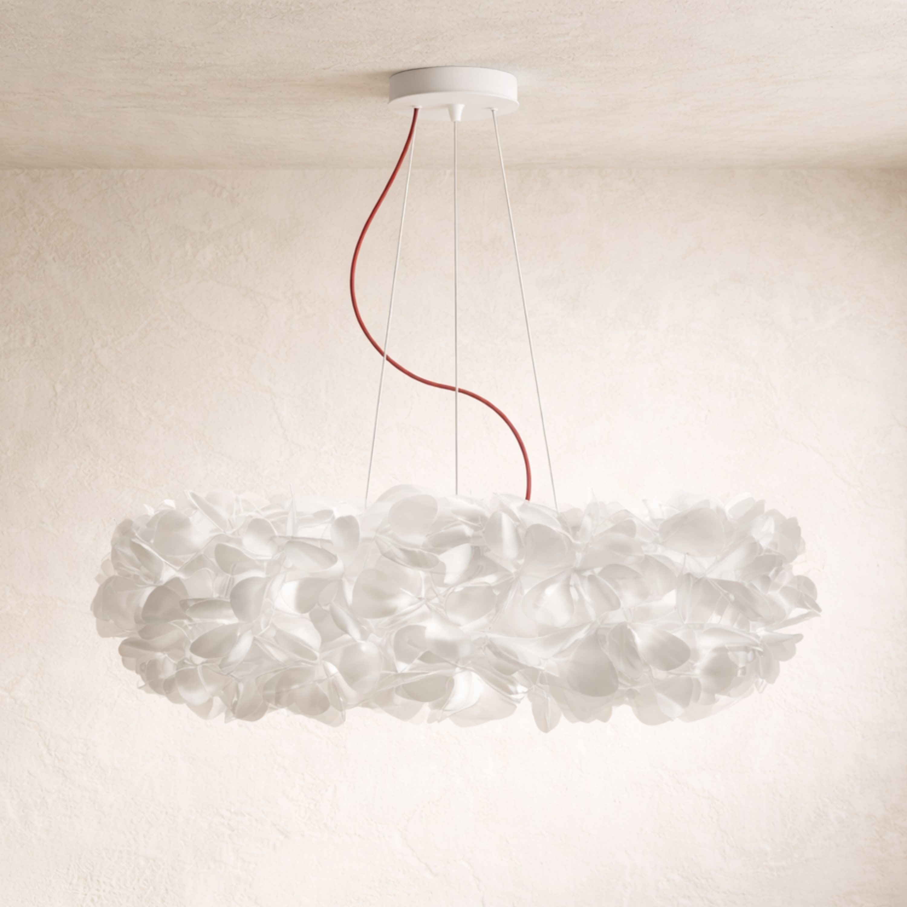 Lampada a sospensione a grappolo con petali di fiore, bianco o oro