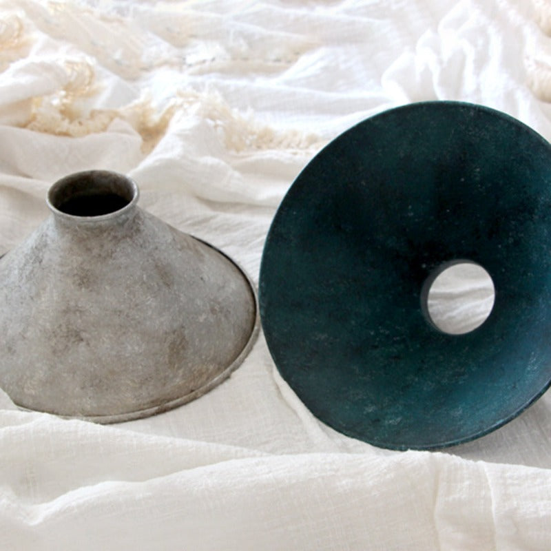 Lampada a sospensione conica vintage rustica con paralume in metallo anticato