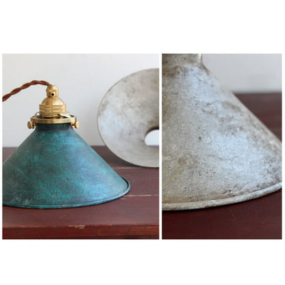 Lampada a sospensione conica vintage rustica con paralume in metallo anticato