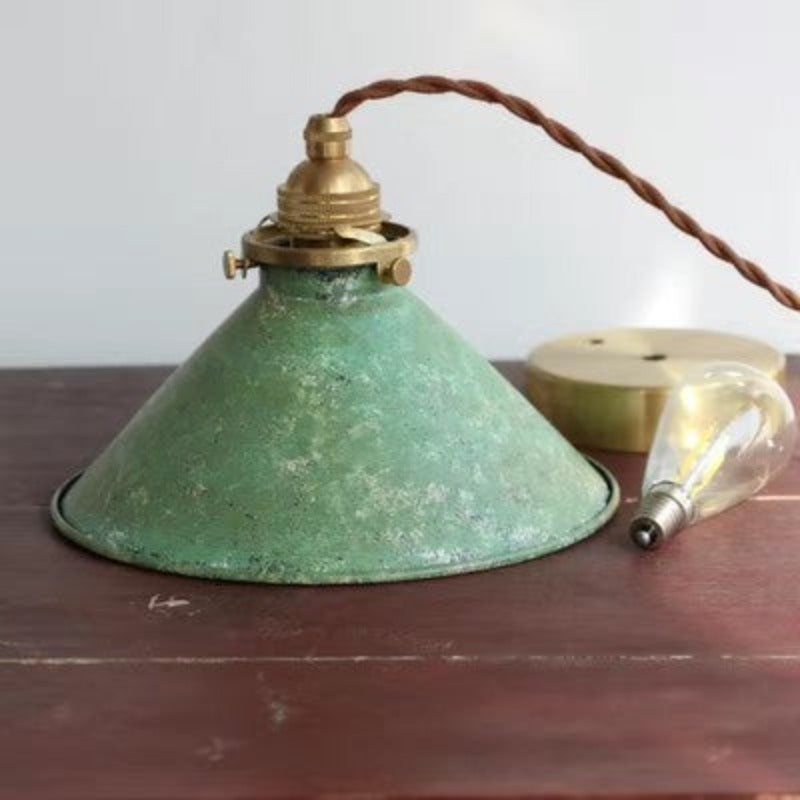 Lampada a sospensione conica vintage rustica con paralume in metallo anticato