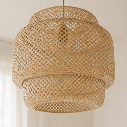 Lampada a sospensione in bambù intrecciato boho japandi con cavo beige