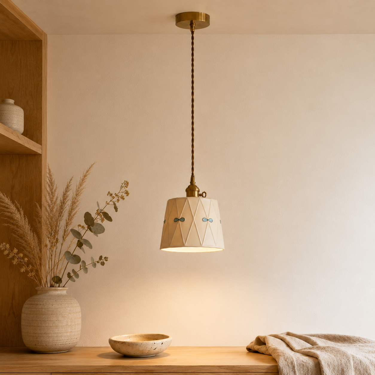 Lampada a sospensione in ceramica japandi retrò con attacco in ottone