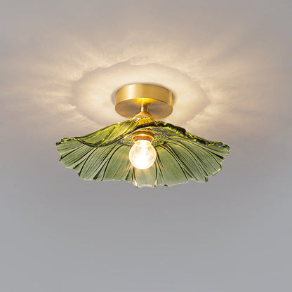 Lampada a sospensione in vetro a petali di fiore con paralume smerlato, ottone e vetro rosa vintage