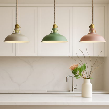 Lampada a sospensione industriale a cupola in metallo colorato LED per cucina