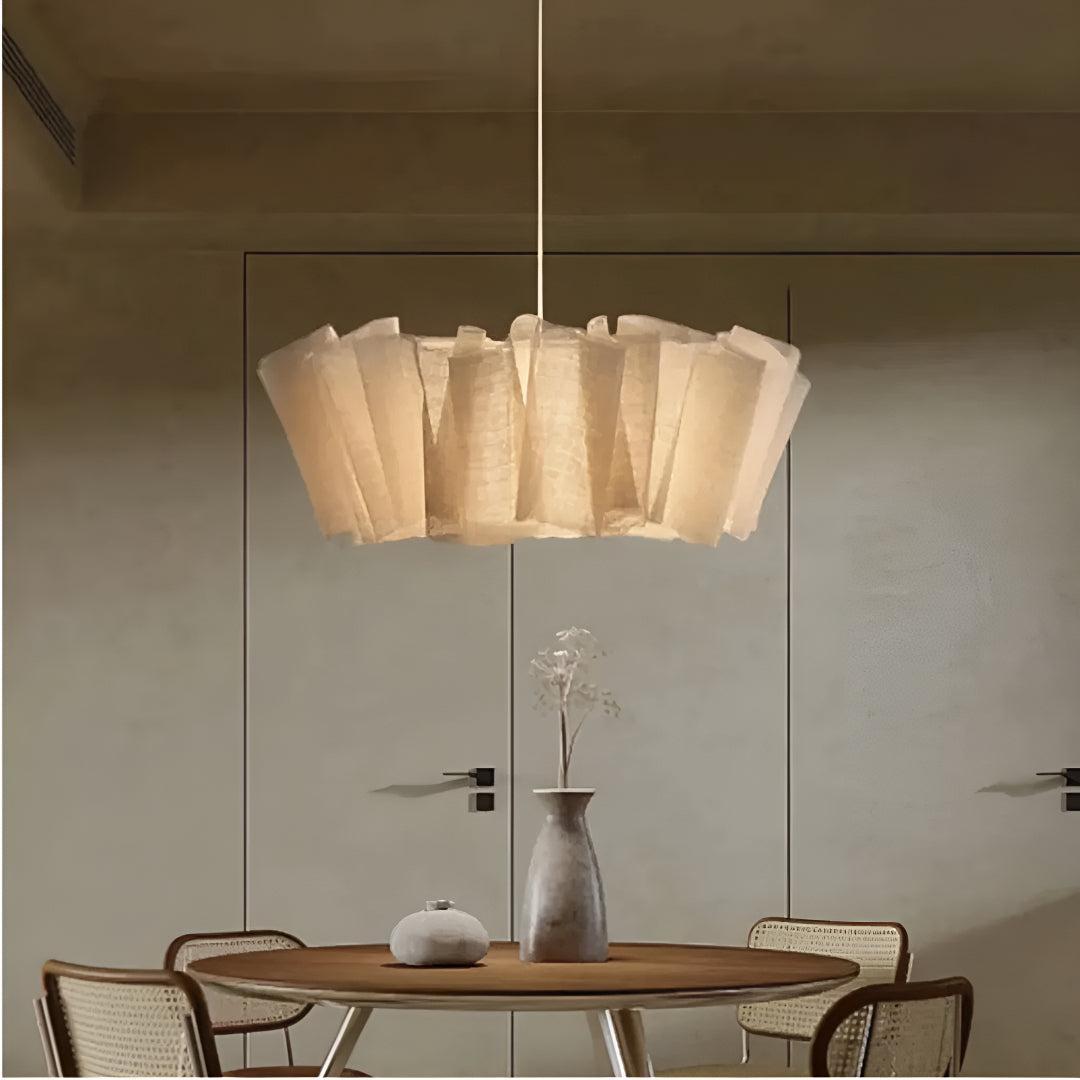 Lampada a sospensione japandi in tessuto plissettato