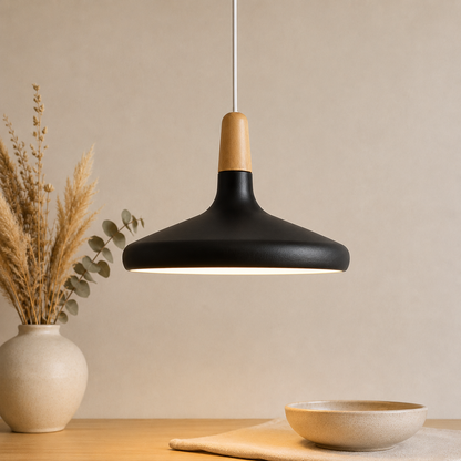 Lampada a sospensione LED a cono in alluminio con sommità in tonalità legno